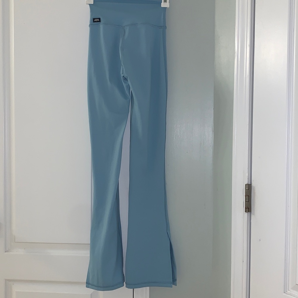 TIGER FRIDAY May Split Flare Leggings Sunday Blue Adult XS - Picture 10 of 10